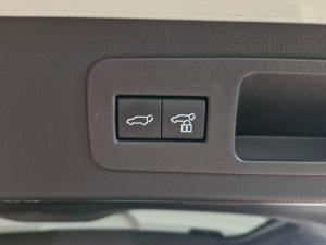 Toyota Land Cruiser 300 3.3D GR-Sport - Image 11