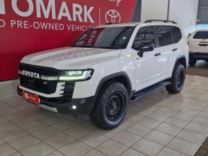 Toyota Land Cruiser 300 3.3D GR-Sport - Image 2