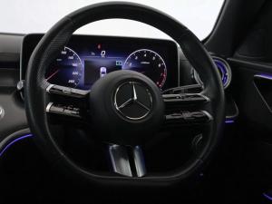 Mercedes-Benz C-Class C200 Avantgarde - Image 24