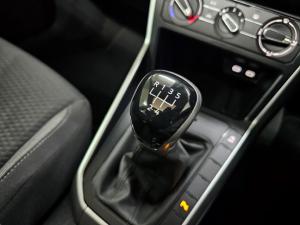 Volkswagen Polo hatch 1.0TSI Life manual - Image 9