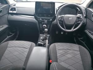 Mahindra XUV 3XO 1.2T MX2 manual - Image 9