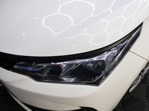 Toyota Corolla Quest 1.8 Plus manual - Image 6