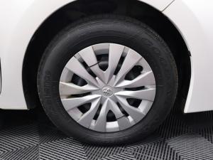 Toyota Corolla Quest 1.8 Plus manual - Image 7