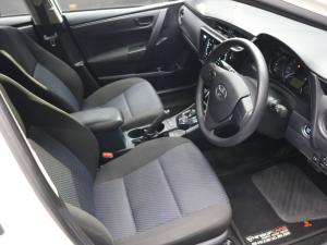 Toyota Corolla Quest 1.8 Plus manual - Image 9