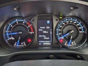 Toyota Hilux 2.8GD-6 double cab Legend auto - Image 8