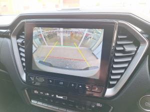 Isuzu D-Max 3.0TD double cab V-Cross - Image 13