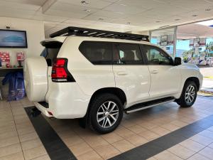Toyota Land Cruiser Prado 2.8GD VX - Image 2
