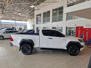 Toyota Hilux 2.8GD-6 Xtra cab 4x4 Legend auto - Image 3