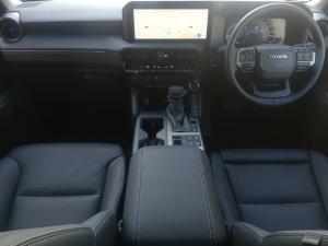 Toyota Land Cruiser Prado 2.8GD VX-R - Image 6