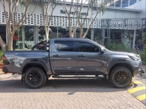 Toyota Hilux 2.8GD-6 double cab 4x4 Legend auto - Image 3