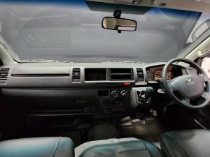 Toyota Hiace 2.5D-4D Ses-fikile 16-seater - Image 6