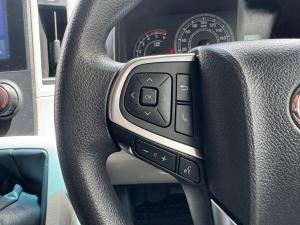 Toyota Quantum 2.8 SLWB panel van - Image 9