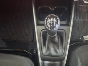 Suzuki Baleno 1.5 GLX - Image 12