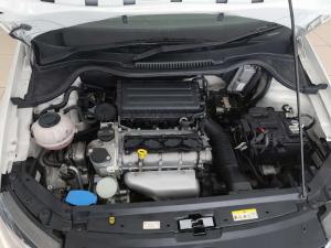 Volkswagen Polo Vivo 1.4 Comfortline - Image 9