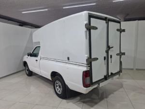 Nissan NP300 Hardbody 2 - Image 2