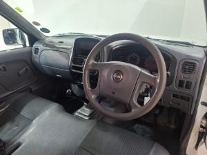 Nissan NP300 Hardbody 2 - Image 6