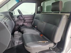Nissan NP300 Hardbody 2 - Image 9