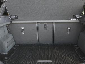 Land Rover Range Rover Evoque D200 R-Dynamic SE - Image 11