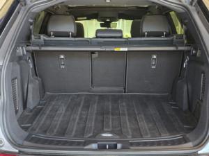 Land Rover Discovery Sport D200 R-Dynamic SE - Image 11