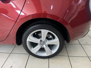 Volvo V40 D3 Excel - Image 9