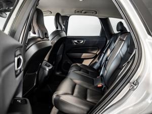 Volvo XC60 B5 AWD Essential - Image 16