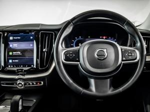 Volvo XC60 B5 AWD Essential - Image 4