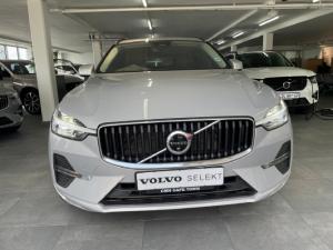 Volvo XC60 B5 AWD Essential - Image 8