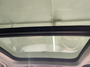 Volvo XC60 B5 AWD Plus Bright - Image 14