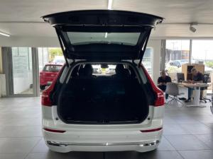 Volvo XC60 B5 AWD Plus Bright - Image 4
