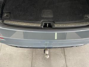 Volvo XC60 B5 AWD Plus Dark - Image 12