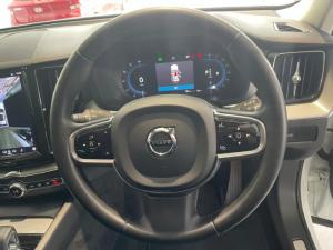 Volvo XC60 B5 AWD Plus Dark - Image 11