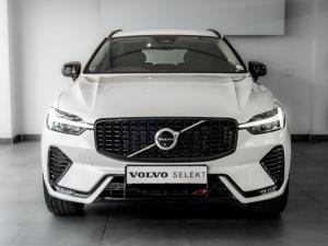 Volvo XC60 B5 AWD Plus Dark - Image 11