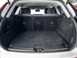 Volvo XC60 B5 AWD Plus Dark - Image 15