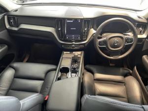 Volvo XC60 B5 AWD Plus Dark - Image 5