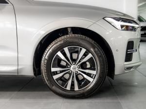 Volvo XC60 B5 AWD Essential - Image 14