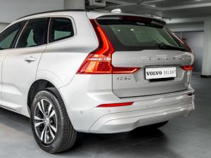 Volvo XC60 B5 AWD Essential - Image 17