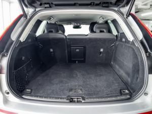 Volvo XC60 B5 AWD Essential - Image 20