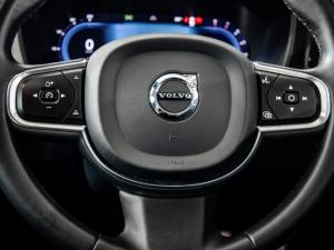 Volvo XC60 B5 AWD Essential - Image 22