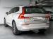 Volvo XC60 B5 AWD Essential - Thumbnail 3