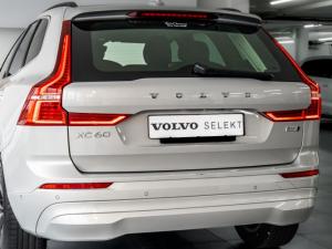 Volvo XC60 B5 AWD Essential - Image 7