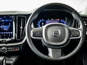 Volvo XC60 B5 AWD Essential - Image 18