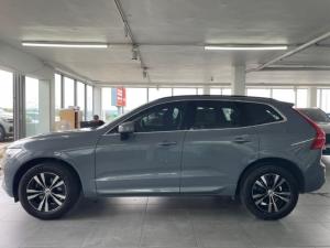 Volvo XC60 B5 AWD Essential - Image 2