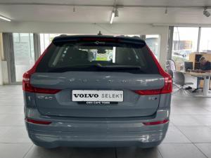 Volvo XC60 B5 AWD Essential - Image 3