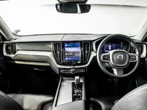 Volvo XC60 B5 AWD Essential - Image 5
