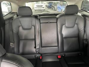Volvo XC60 B5 AWD Essential - Image 7