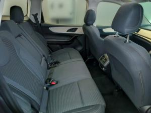 Mahindra XUV700 2.0T AX5 - Image 7