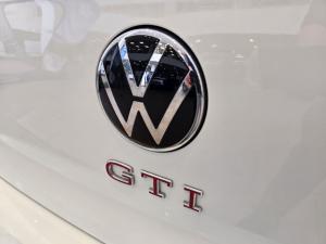 Volkswagen Golf GTI - Image 10