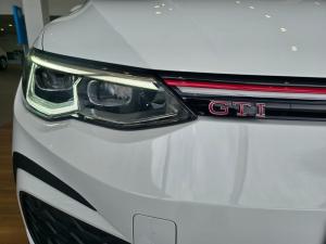 Volkswagen Golf GTI - Image 12