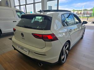 Volkswagen Golf GTI - Image 2