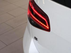 Volkswagen Golf R - Image 9